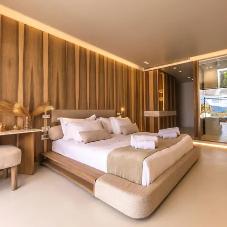 Avgoustos Naxos Agia Anna (Naxos)